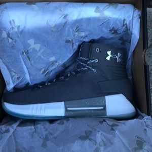Under Armour Drive 4